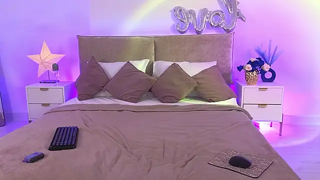 Jules night online show from March 12, 2026, 9:10 pm