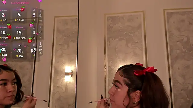 doll eyees  online show from October 11, 2025, 2:22 am