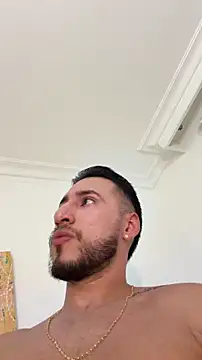 Thiago Hill online show from December 20, 2025, 9:44 pm