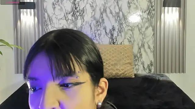 ChloeeMason online show from November 11, 2025, 10:59 am