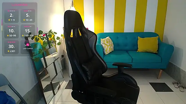 Snapshot of _alina_9 chatting on September 19, 2025, 5:13 pm alina 9 online show from September 19, 2025, 5:13 pm