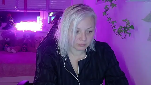 Linsy Kim online show from January 9, 2026, 6:42 pm