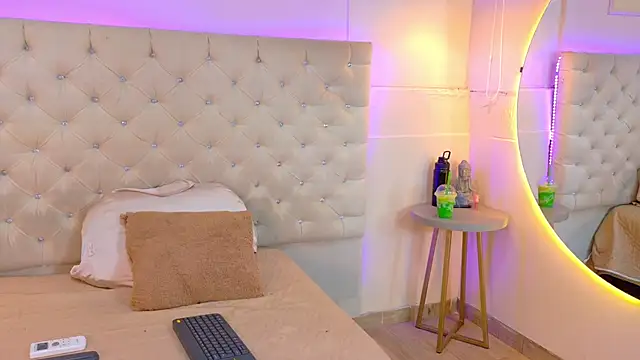 CathMellow online show from December 18, 2025, 2:06 am