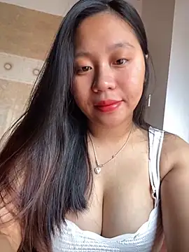 maianhcute online show from September 23, 2025, 1:19 am