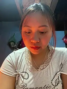 maianhcute online show from February 13, 2026, 2:35 pm