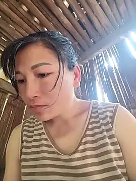 YAYAA-502 online show from April 21, 2026, 5:25 am