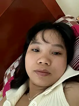 Ngoc-bbi online show from October 5, 2025, 1:04 am