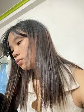 Ngoc-bbi online show from November 11, 2025, 5:51 am