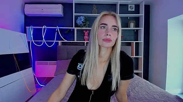 SabrinaSharm online show from October 14, 2025, 11:44 am