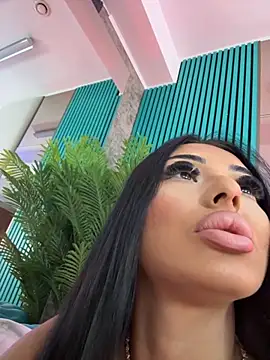 ArabellaPosh online show from September 14, 2025, 4:44 am