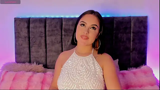 AnaLevii online show from April 22, 2026, 1:23 pm