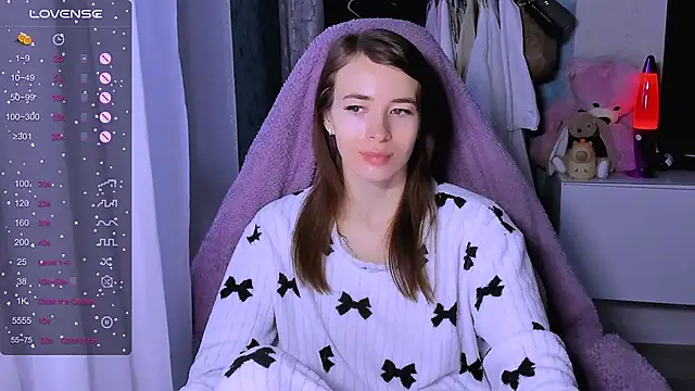 ZoyaMill online show from December 1, 2025, 6:51 am