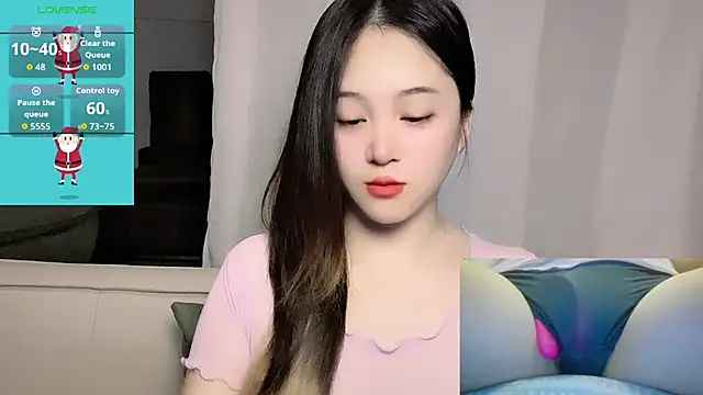 woaiqinqin online show from April 18, 2026, 4:44 pm