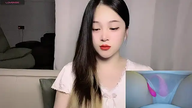 woaiqinqin online show from May 28, 2026, 4:04 pm
