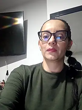 sarita star online show from October 28, 2025, 2:04 am