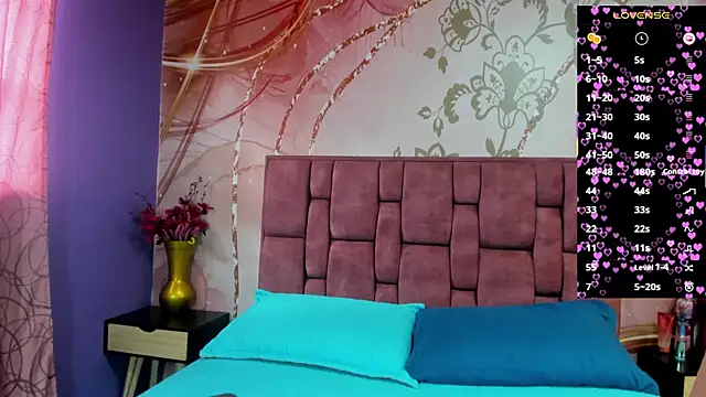 luna maisonn online show from October 1, 2025, 8:15 pm