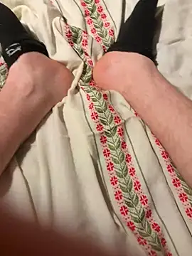 A2221aw online show from November 28, 2025, 12:13 am