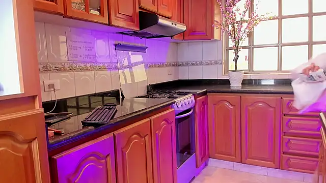 celeste contreras online show from November 15, 2025, 1:40 pm