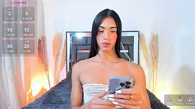 Snapshot of REINA_ADAHARA chatting on November 13, 2025, 11:20 am REINA ADAHARA online show from November 13, 2025, 11:20 am