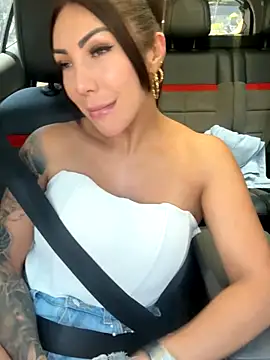 Sarahlove 90 online show from September 9, 2025, 5:45 pm