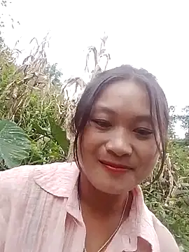 lusy-bae online show from September 28, 2025, 1:22 am