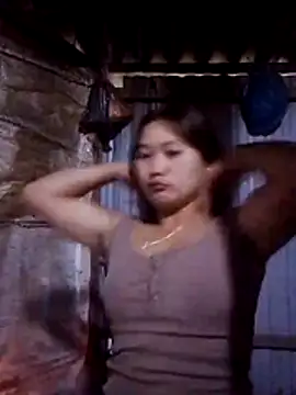 lusy-bae online show from November 18, 2025, 12:05 am