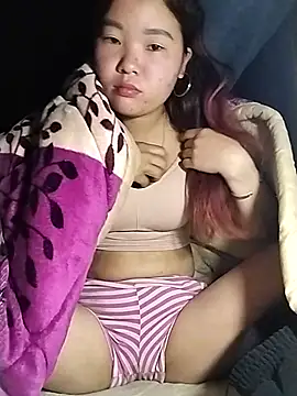 lylylove online show from February 7, 2026, 8:56 pm