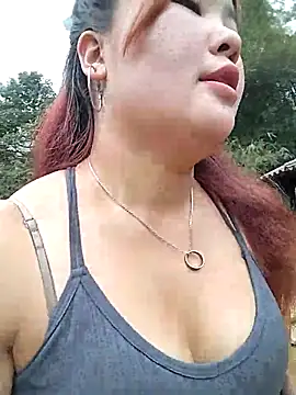 lylylove online show from March 21, 2026, 4:17 am