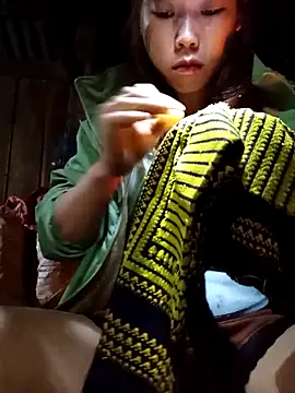 Ngocmi909 online show from December 14, 2025, 9:19 pm