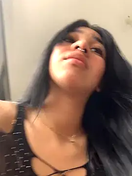 Kylie Patrick online show from November 23, 2025, 8:52 pm