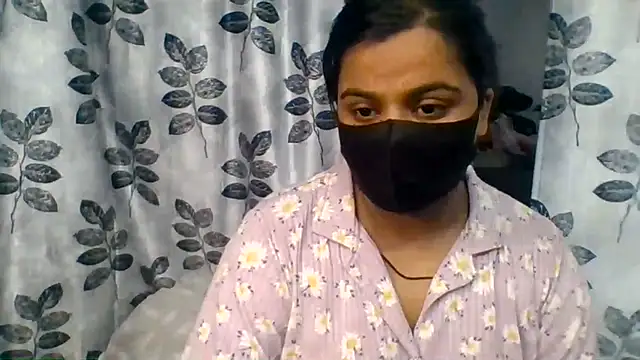 Snapshot of Vaani_Singha chatting on July 19, 2026, 2:10 pm Vaani Singha online show from July 19, 2026, 2:10 pm