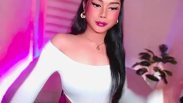 MissRumi Hunter online show from May 23, 2026, 2:17 am