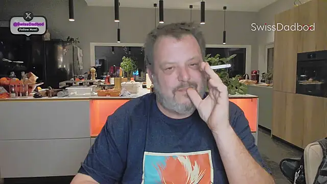 Snapshot of SwissDadbod chatting on December 22, 2025, 8:50 pm SwissDadbod online show from December 22, 2025, 8:50 pm