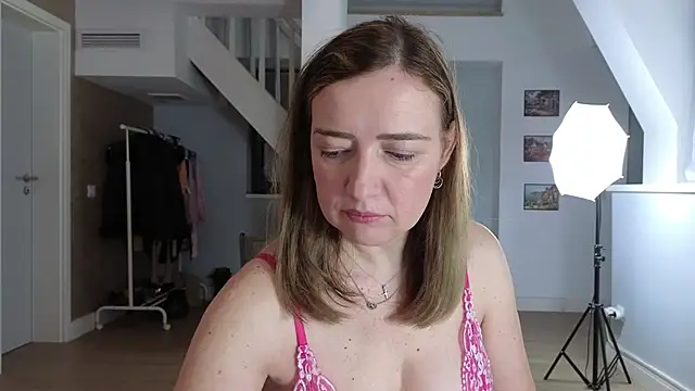 Blue Angel Sweet online show from December 18, 2025, 4:18 am