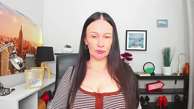 Velvet Jasmine online show from September 26, 2025, 5:22 am