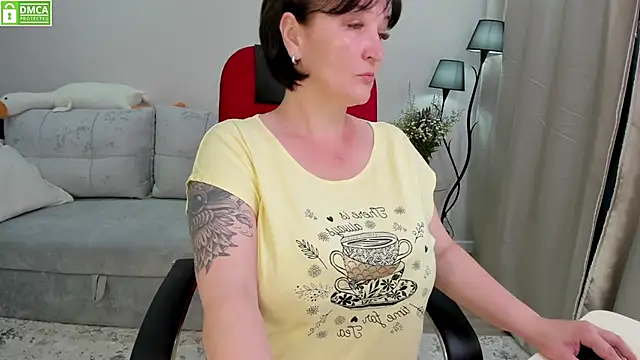Snapshot of Sanata_James chatting on July 6, 2026, 2:36 pm Sanata James online show from July 6, 2026, 2:36 pm