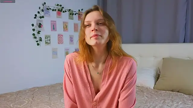 Snapshot of MandaReh chatting on December 3, 2025, 4:09 am MandaReh online show from December 3, 2025, 4:09 am