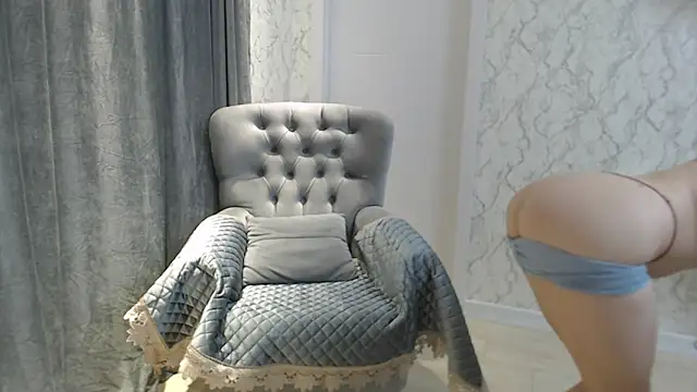 Liltightbabe online show from November 5, 2025, 6:19 pm