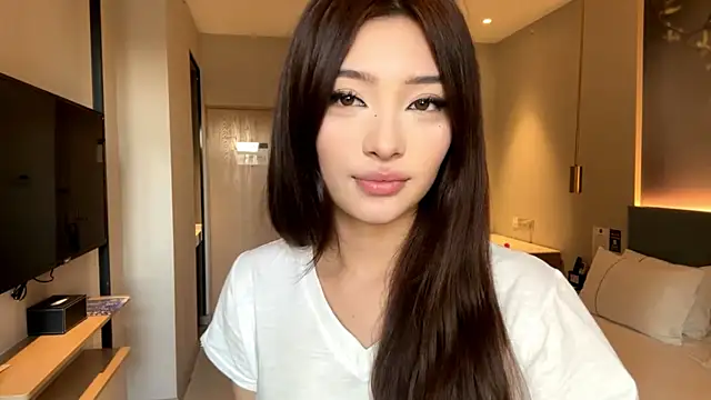 Snapshot of LaurelLeier chatting on January 11, 2026, 7:35 am LaurelLeier online show from January 11, 2026, 7:35 am