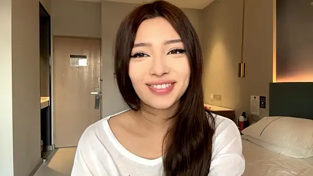 Snapshot of LaurelLeier chatting on January 13, 2026, 7:35 am LaurelLeier online show from January 13, 2026, 7:35 am