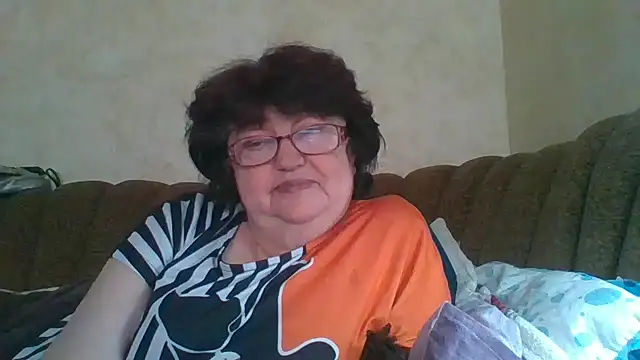 MilaSky5303 online show from October 14, 2025, 11:55 am