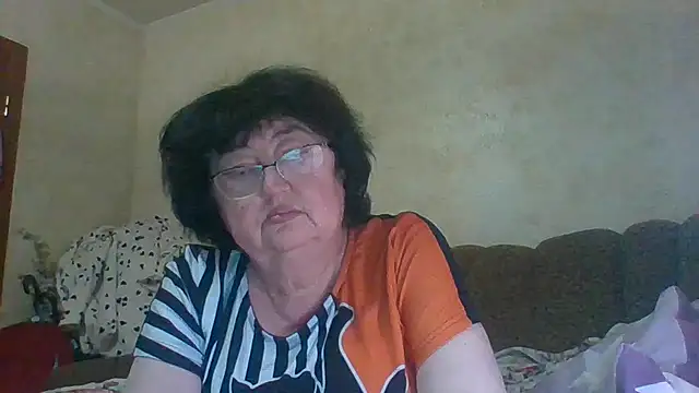 MilaSky5303 online show from November 30, 2025, 4:11 pm