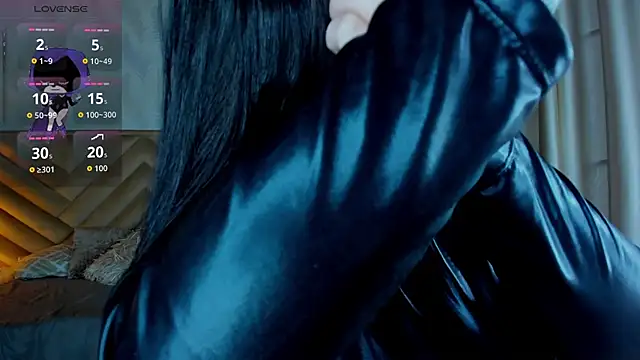  raven black online show from November 19, 2025, 12:05 pm