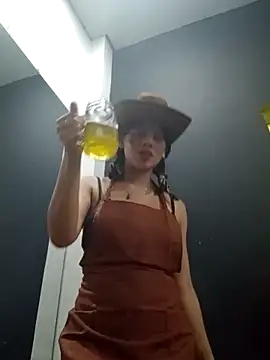 Julieth brown  online show from September 25, 2025, 3:21 am