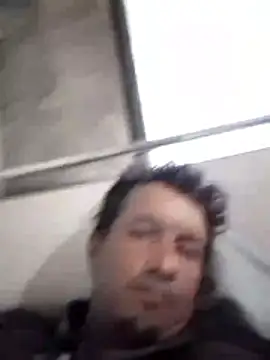 colombiano198720 online show from January 10, 2026, 10:47 pm