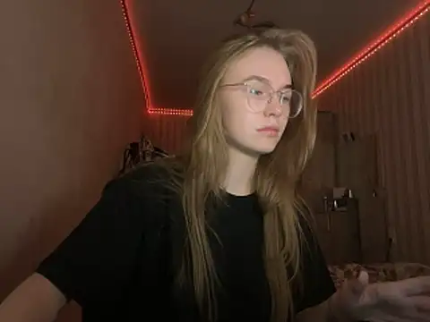 bellameow88 online show from November 3, 2025, 11:44 am