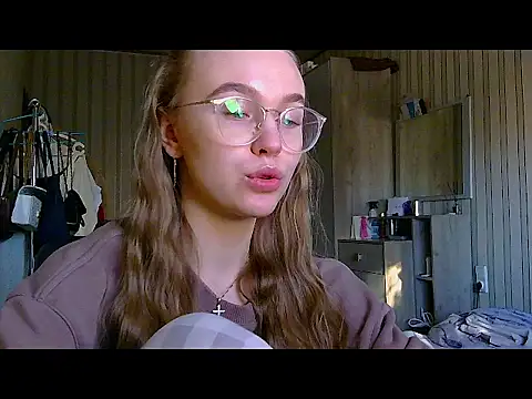 bellameow88 online show from November 17, 2025, 8:53 am