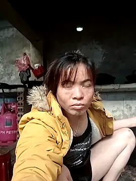 Maymay0033 online show from November 23, 2025, 12:32 am