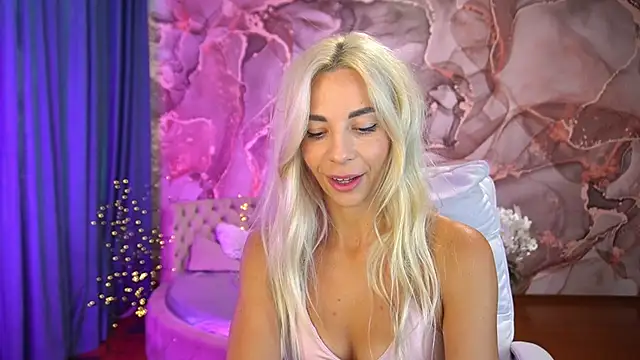 BellaRayyy online show from September 21, 2025, 6:04 am