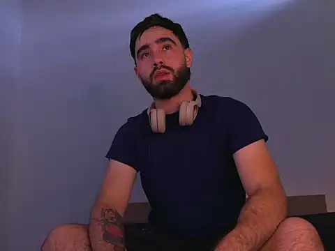 zack sullivan22 online show from October 3, 2025, 7:33 pm